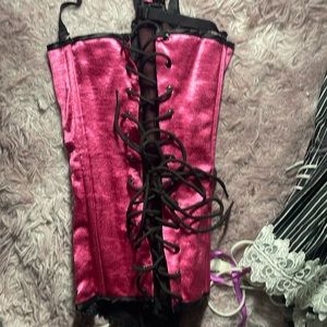 Beautiful Vintage FREDERICKS OF HOLLYWOOD